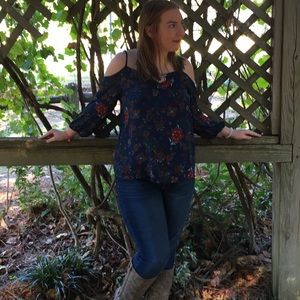 Juniors cut out shoulder blouse